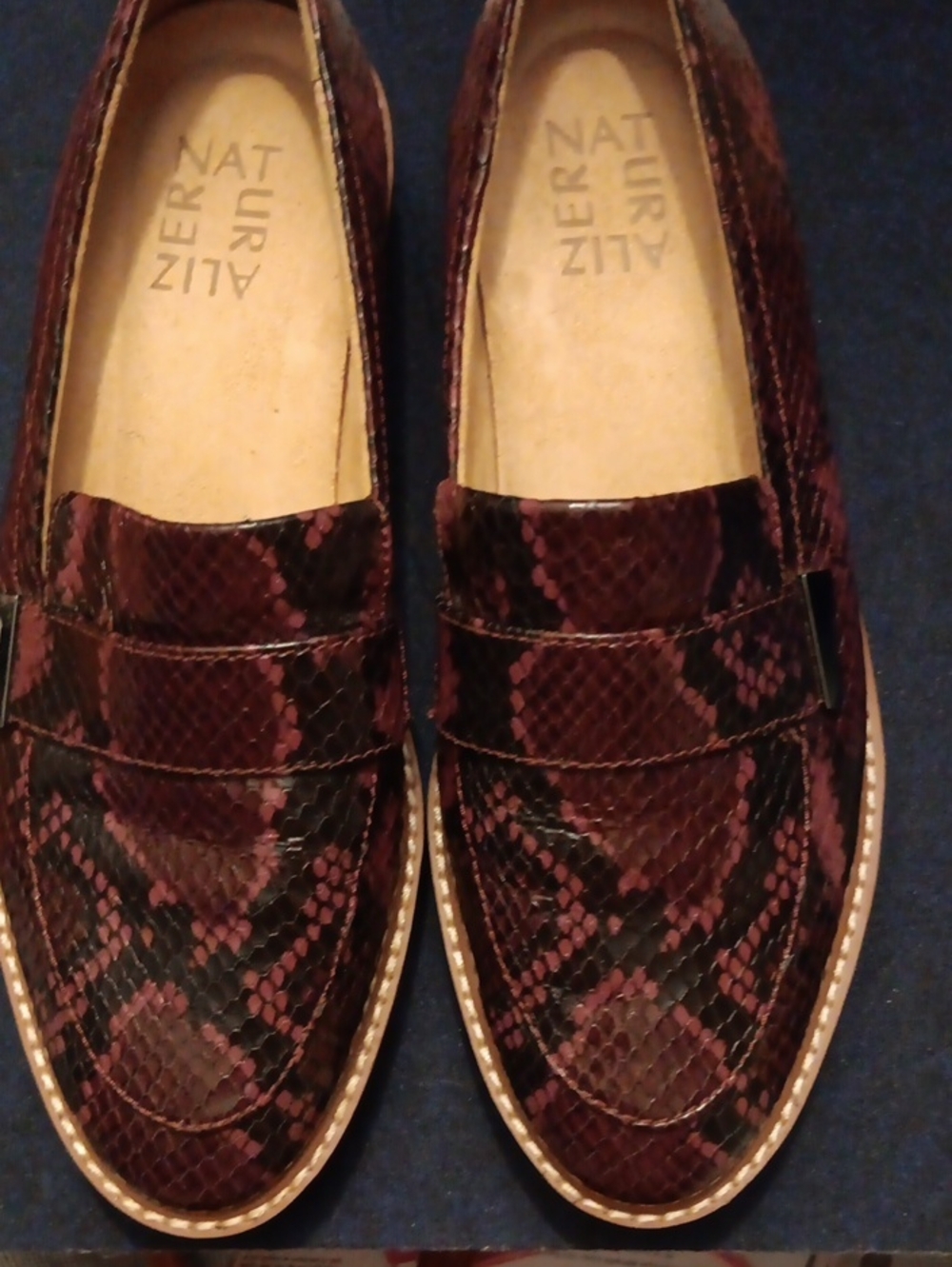 Naturalizer Women Burgundy Snake-Print Slip-On Loafers